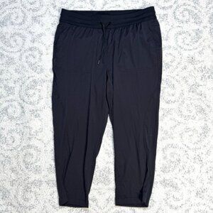 The North Face Women's Aphrodite Motion Capri Black Size 1X Regular Outdoor Hike